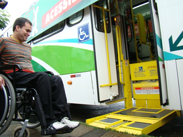 Deficiente Físico - Ônibus Coletivo
